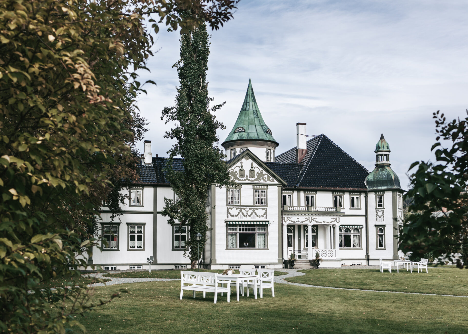 Bårdshaug Herregård